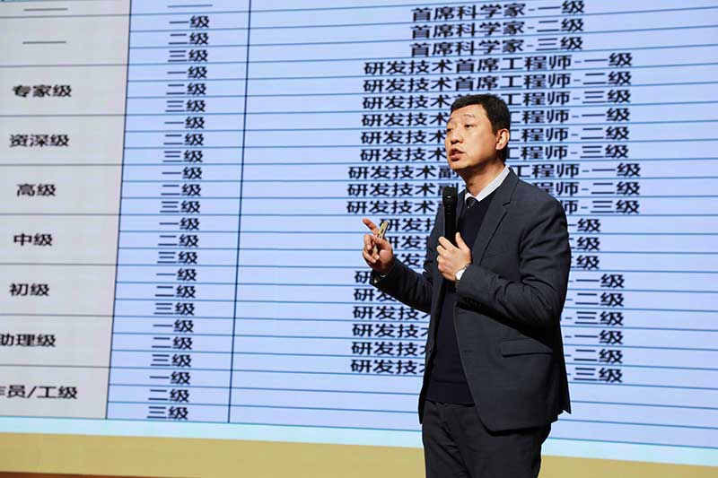 30792437.jpg 076A0851.jpg