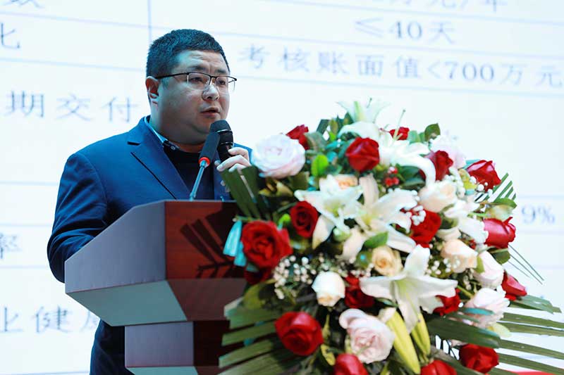 45565794.jpg 076A0944.jpg