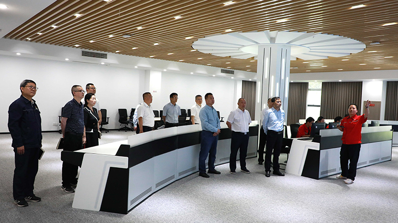 44763515.jpg 076A5123.jpg